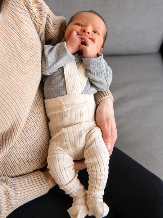 tuotekuva_sukka_housuthenkseleil-la_linen_2